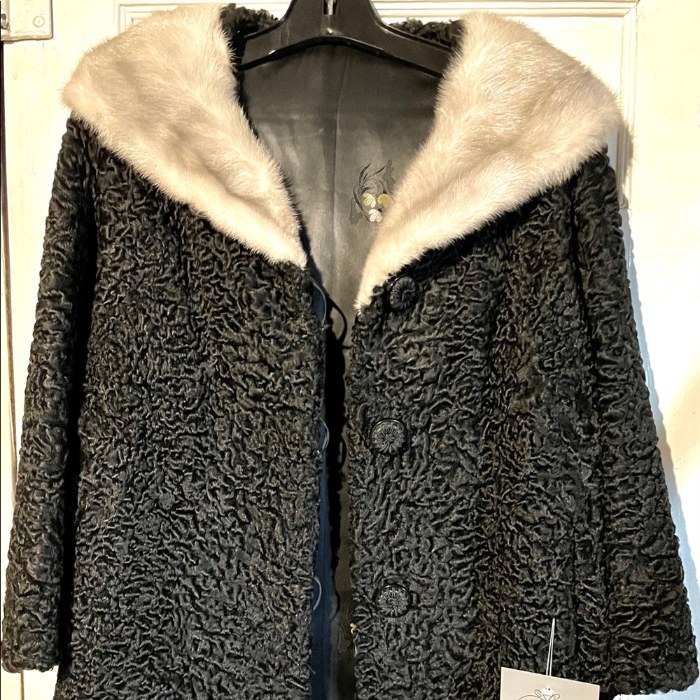 Vintage 1950’s Curly Lamb Black Coat w fur collar